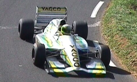 Bernard Chamberod dans le virage 16 de la 1 �re mont�e sur sa Reynard 92D