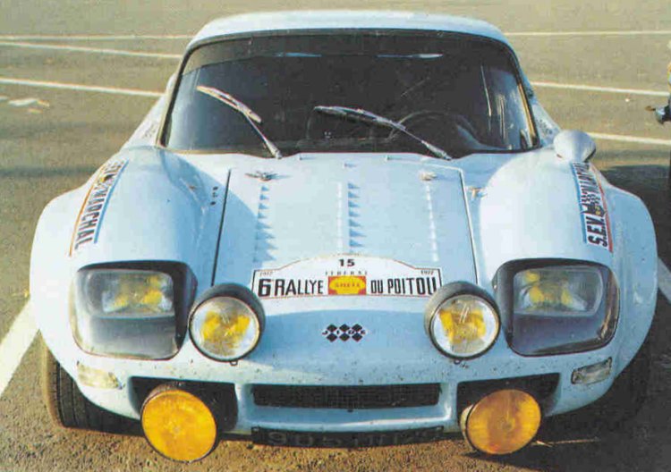 la voiture de Rimaudi�re au parc ferm�