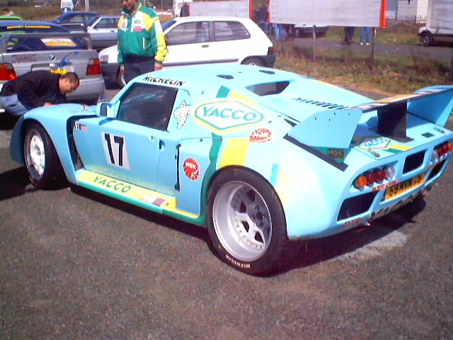 aux vérifications techniques